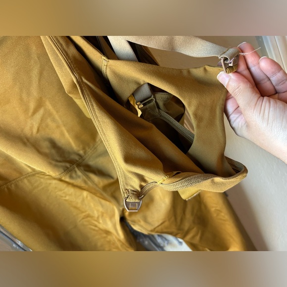 Fabletics Gold Shiny Maternity Activewear Leggings & Nursing Sports Bra - Picture 5 of 9